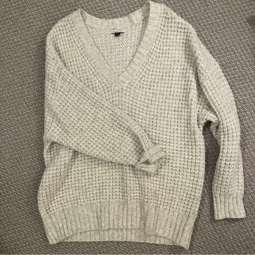 American Eagle Gray V-Neck Sweater